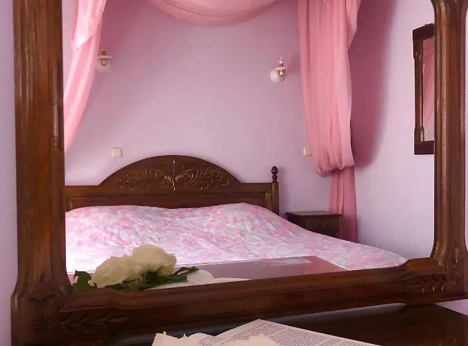 Elena Hotell Petritj